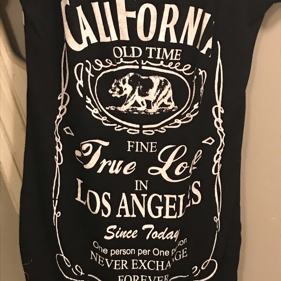 LDS T-Shirt “Free 😘 Kisses” S/M - Picture 3 of 5